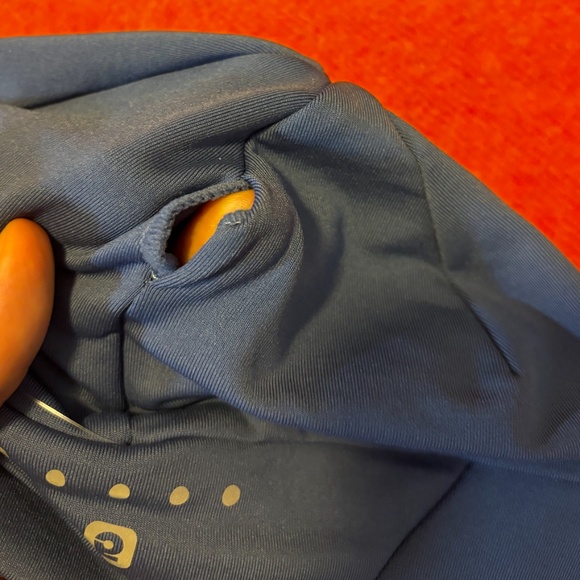 Slate blue microfleece tuque with slits for ponytail and bun NWT - Picture 9 of 10